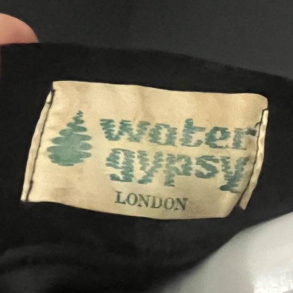 Elegant 60s velvet mini dress from London - Picture 12 of 14